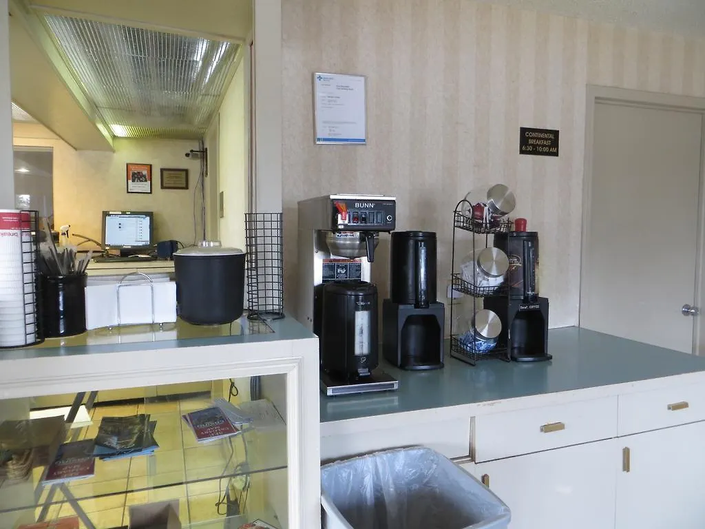 Ramada Limited Calgary Hotel