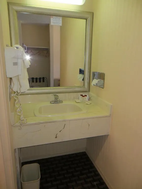 Ramada Limited Calgary Hotel