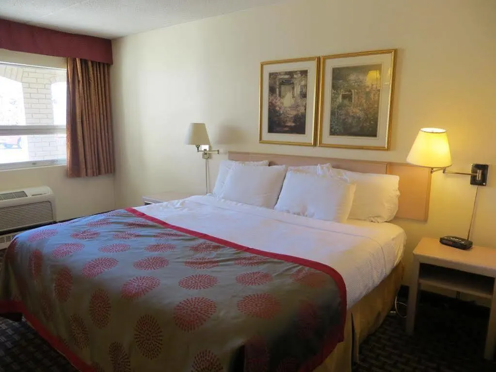 Ramada Limited Calgary Hotel